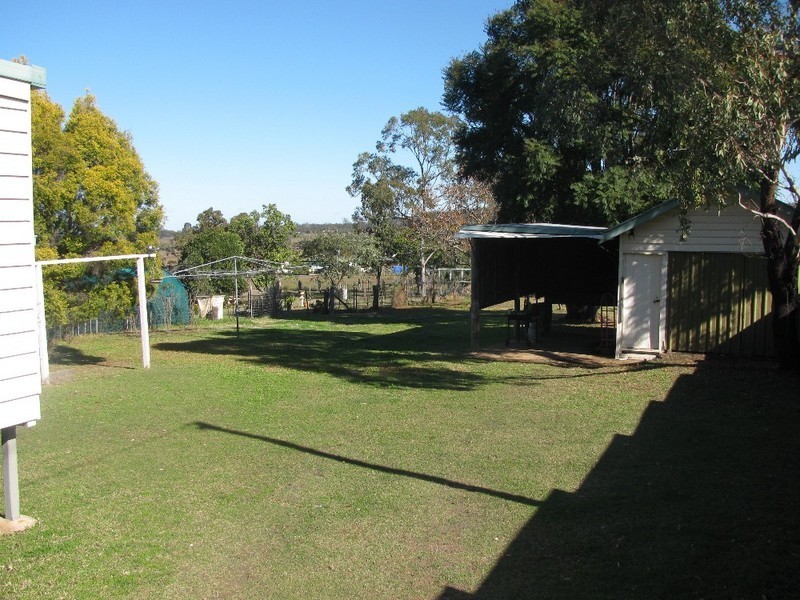 139 Mocatta Street, Goombungee QLD 4354