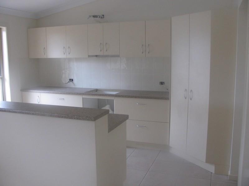 1 Lewis Street, Crows Nest QLD 4355