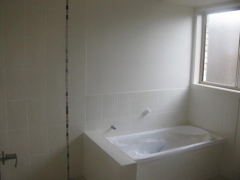 1 Lewis Street, Crows Nest QLD 4355