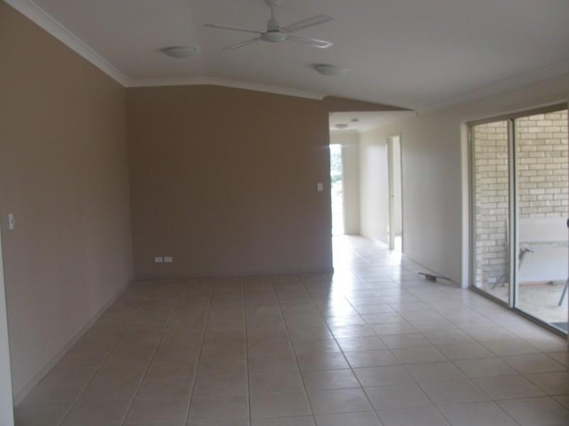 1 Lewis Street, Crows Nest QLD 4355