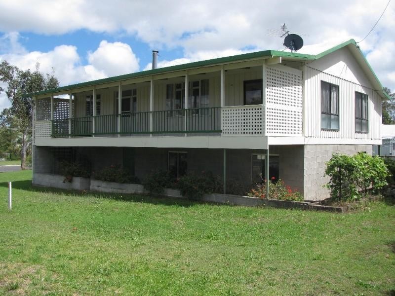 2 Dale Street, Crows Nest QLD 4355