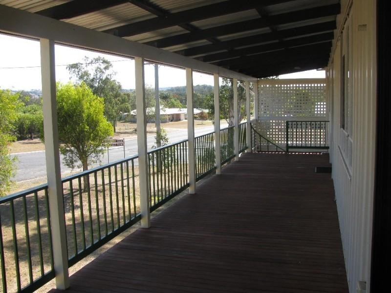 2 Dale Street, Crows Nest QLD 4355