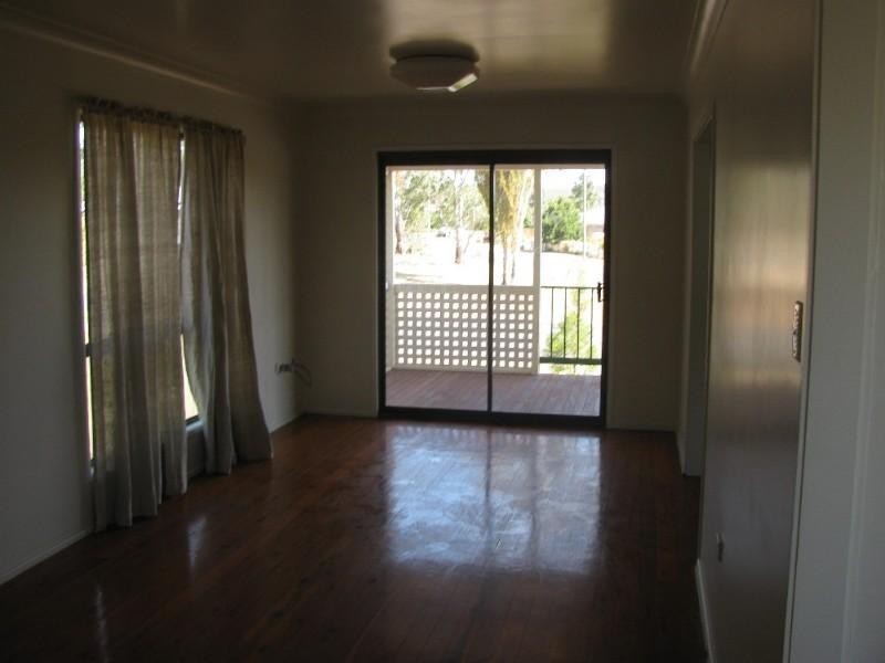 2 Dale Street, Crows Nest QLD 4355