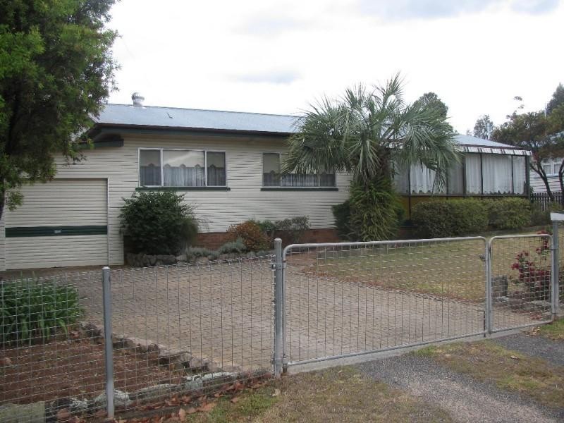 54 Charles Street, Crows Nest QLD 4355