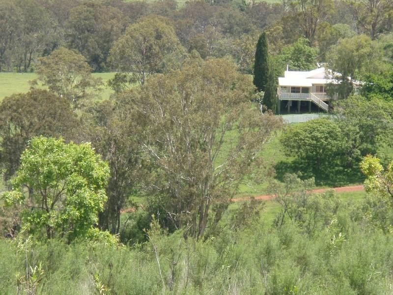 542 Tarpaulin Road, Crows Nest QLD 4355