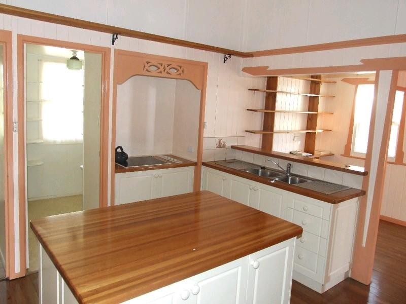 542 Tarpaulin Road, Crows Nest QLD 4355