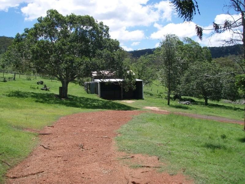 542 Tarpaulin Road, Crows Nest QLD 4355