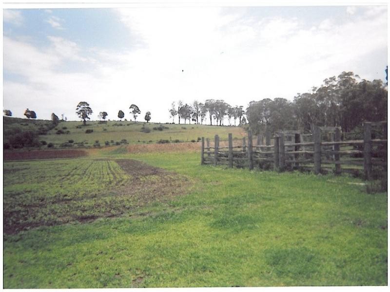 L179 New England Highway, Crows Nest QLD 4355