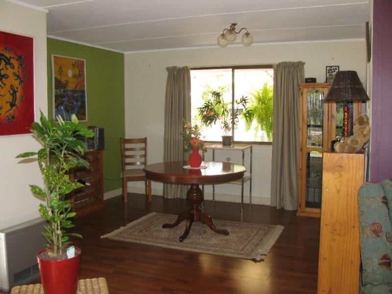 4 Mogg Road, Hampton QLD 4352