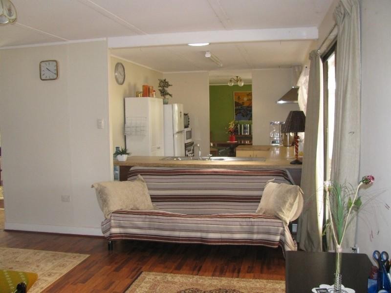 4 Mogg Road, Hampton QLD 4352