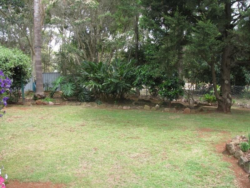 4 Mogg Road, Hampton QLD 4352