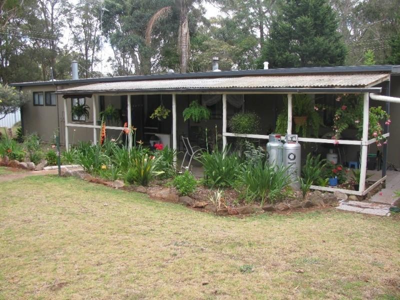 4 Mogg Road, Hampton QLD 4352