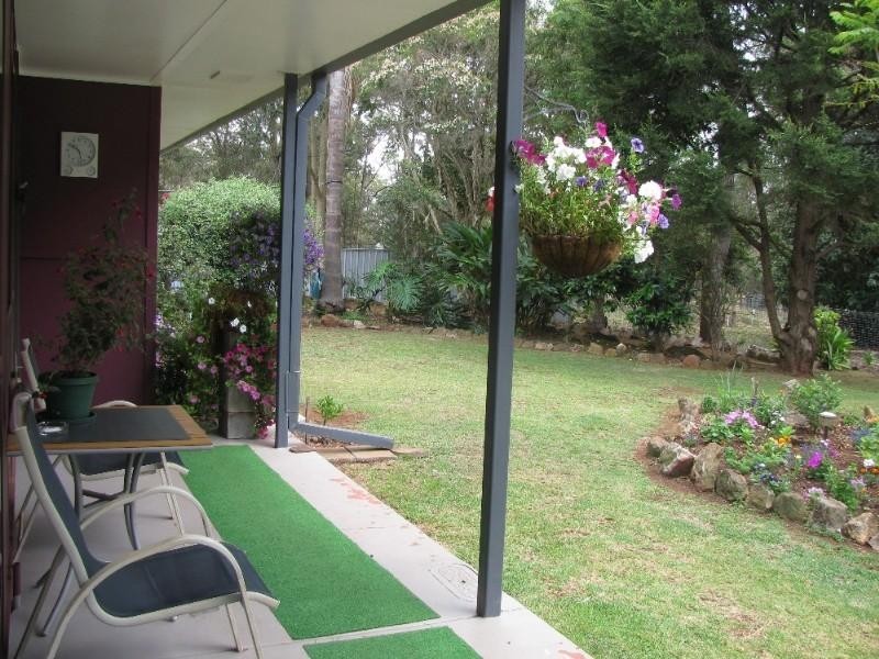 4 Mogg Road, Hampton QLD 4352