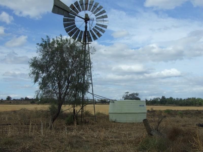 3596 Pechey Maclagan Road, Oakey QLD 4401