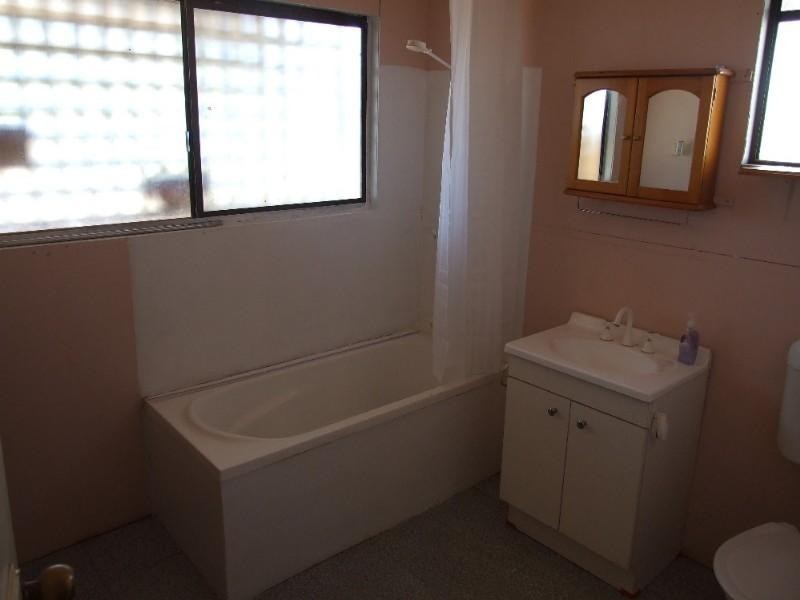 L181 New England Highway, Geham QLD 4352