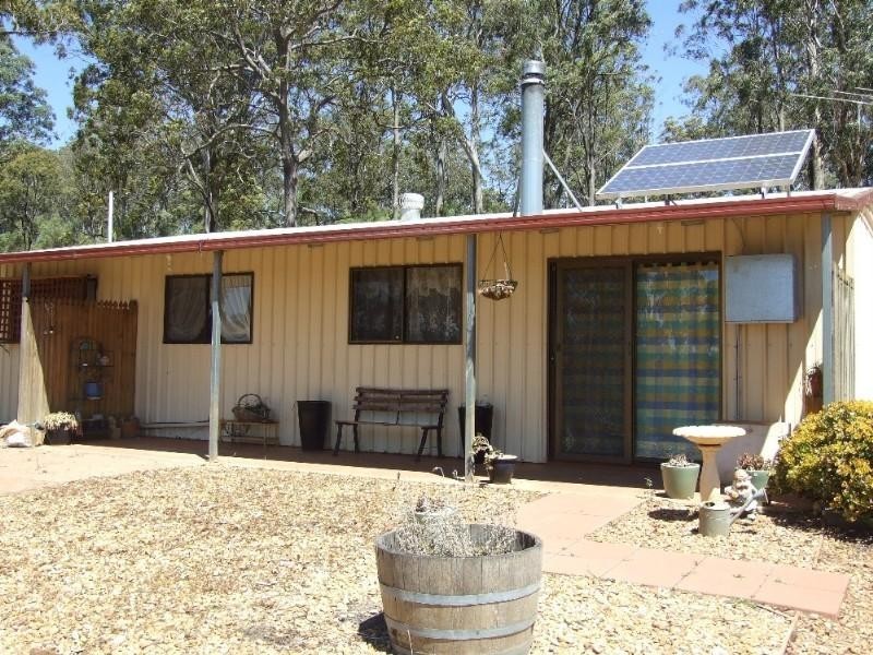 L181 New England Highway, Geham QLD 4352