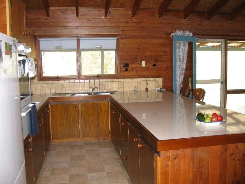 10 Kann Street, Goombungee QLD 4354