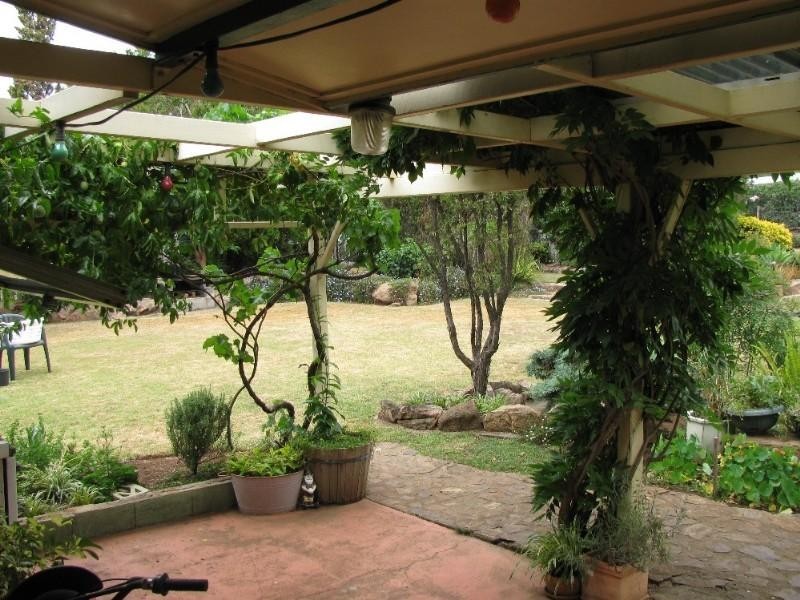 23 Thallon Street, Crows Nest QLD 4355