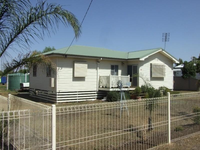 51 Mocatta Street, Goombungee QLD 4354