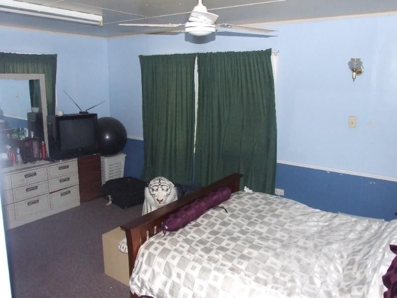 153 Mocatta Street, Goombungee QLD 4354