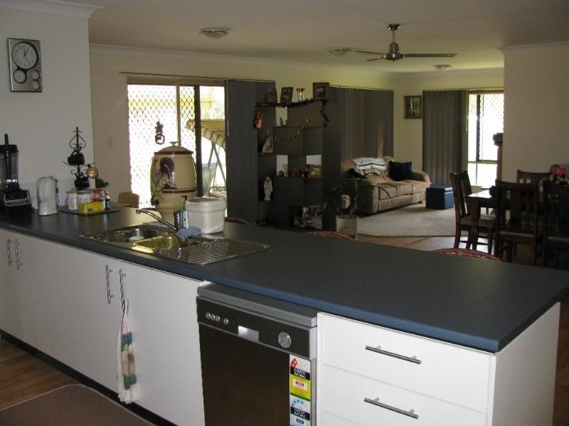 7 Jane Street, Crows Nest QLD 4355