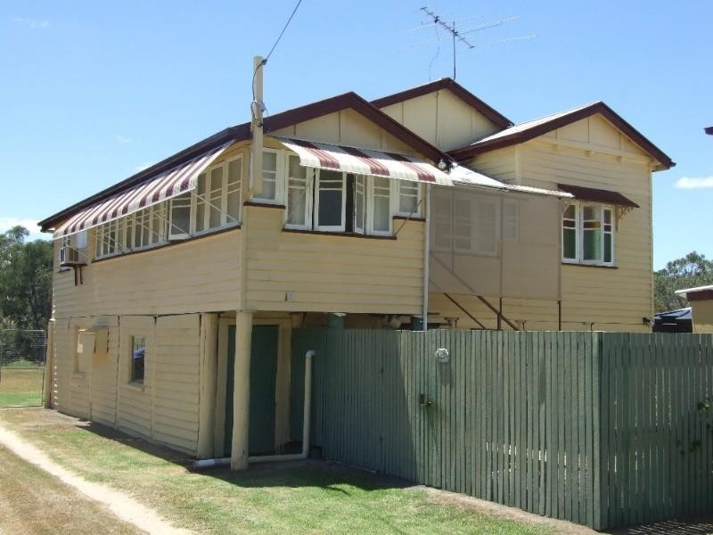 14 Munro Street, Cooyar QLD 4402