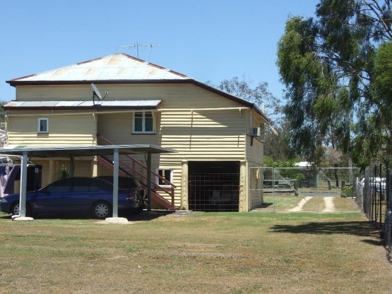 14 Munro Street, Cooyar QLD 4402