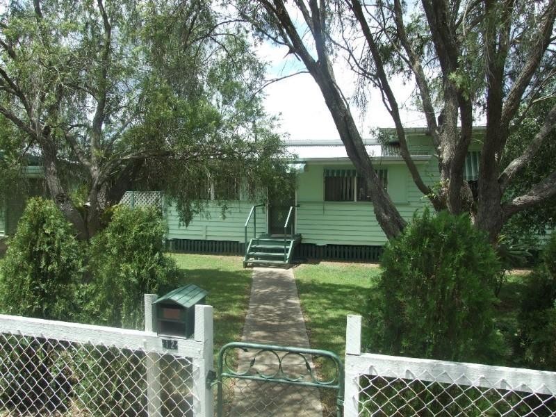 12 Littleton Street, Crows Nest QLD 4355