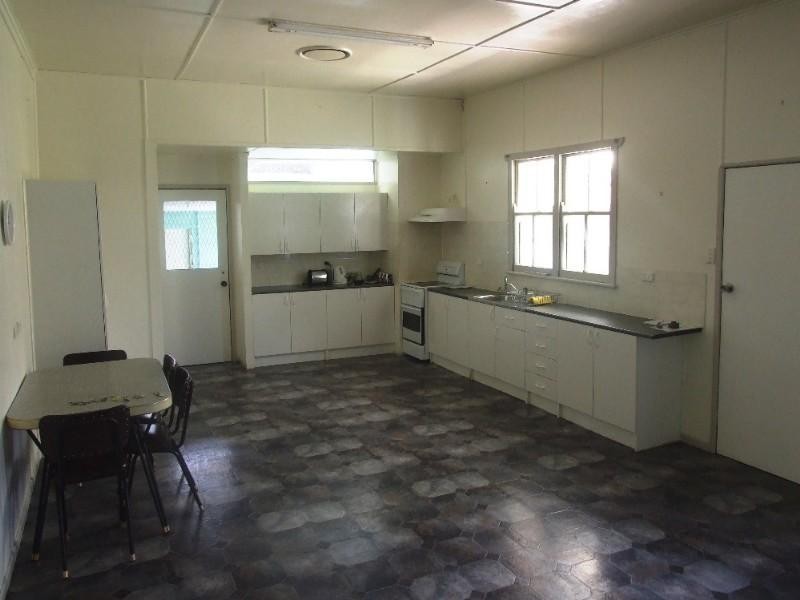 12 Littleton Street, Crows Nest QLD 4355