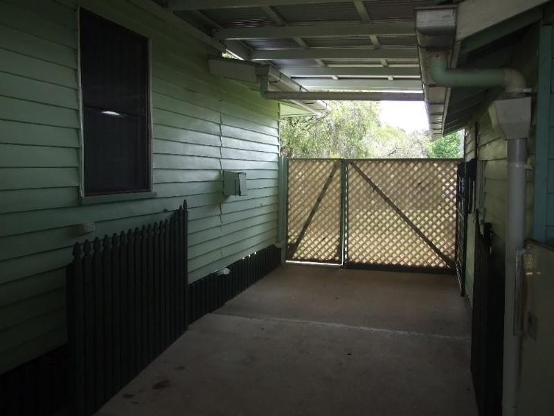 12 Littleton Street, Crows Nest QLD 4355