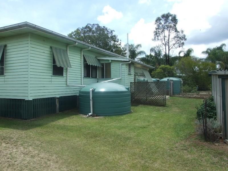 12 Littleton Street, Crows Nest QLD 4355