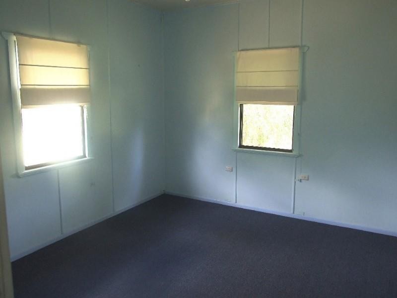 12 Littleton Street, Crows Nest QLD 4355