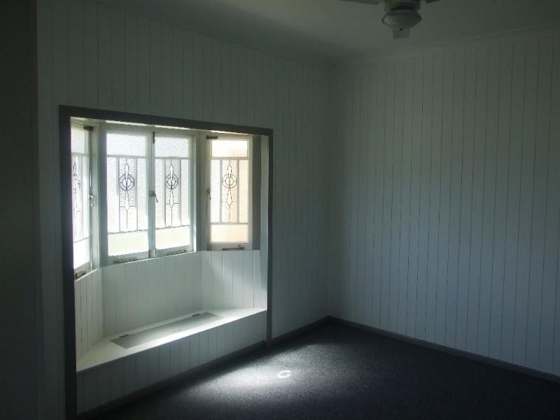 6 John Street, Crows Nest QLD 4355