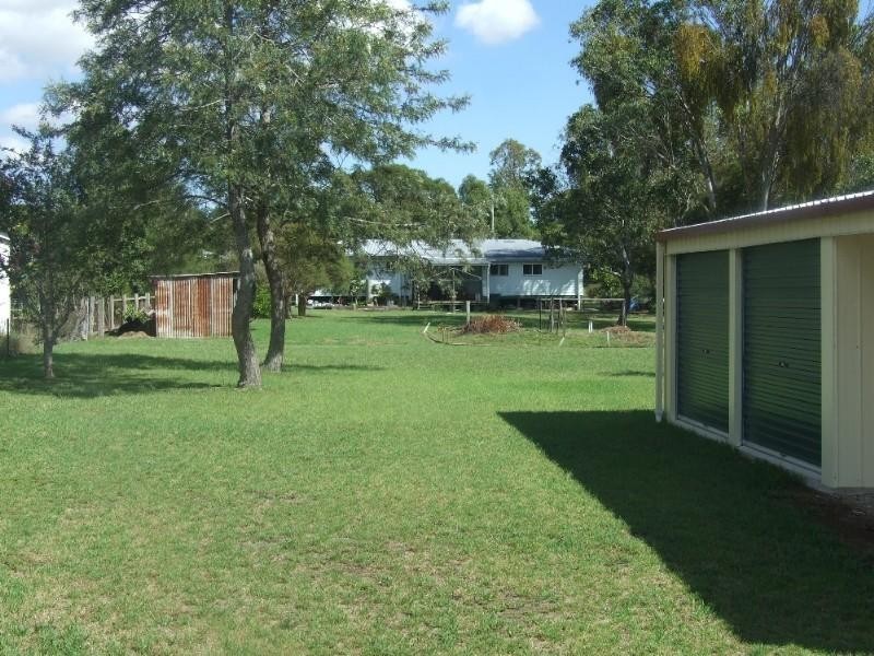 6 John Street, Crows Nest QLD 4355