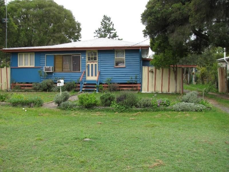 13 Short Street, Crows Nest QLD 4355