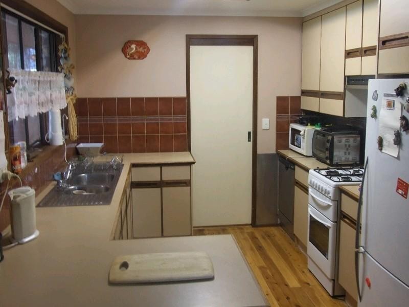 4 Edward Street, Goombungee QLD 4354