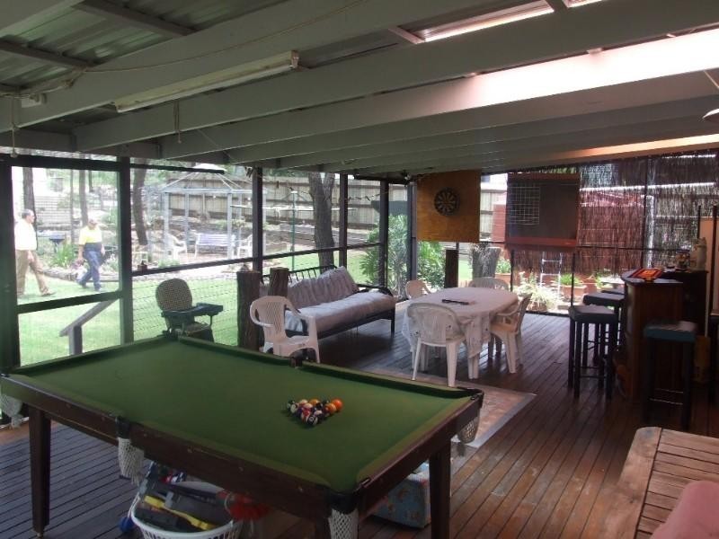 4 Edward Street, Goombungee QLD 4354