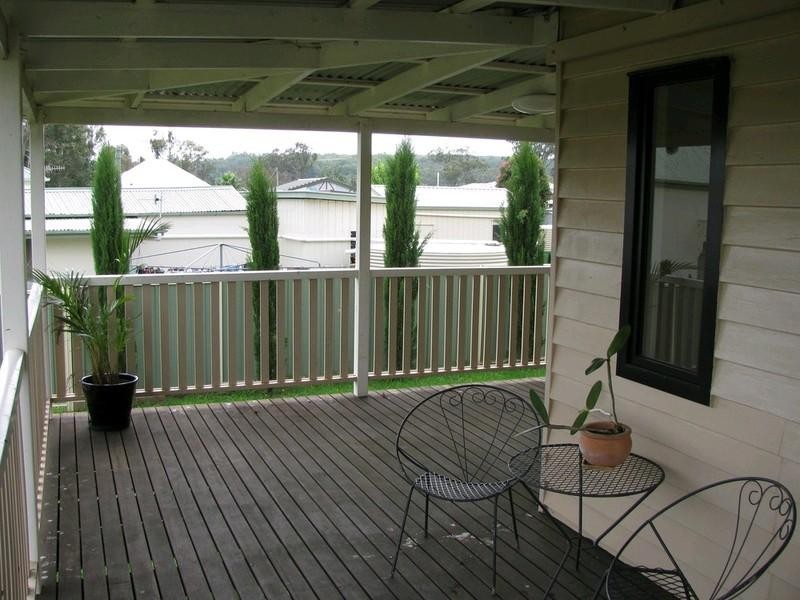 10 Park Road, Crows Nest QLD 4355