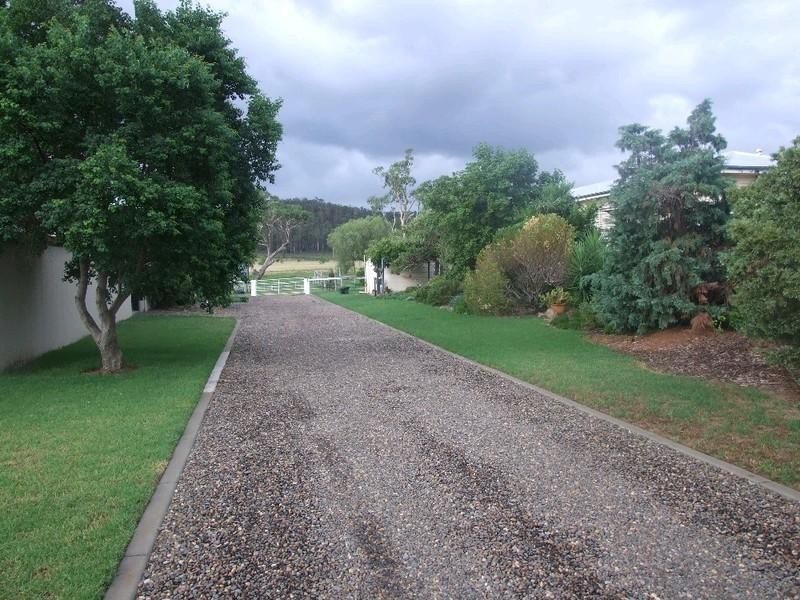 109 Lebsanft Road, Toowoomba QLD 4350