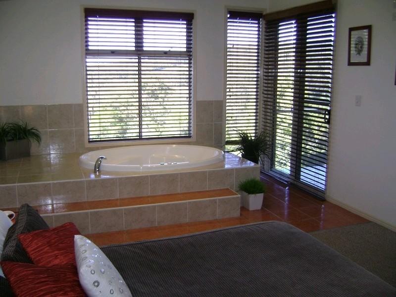 000 Esk – Hampton Road, Ravensbourne QLD 4352