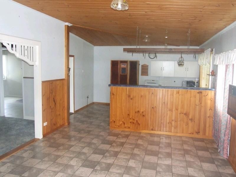 25 King Street, Goombungee QLD 4354