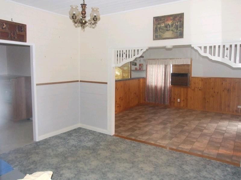 25 King Street, Goombungee QLD 4354