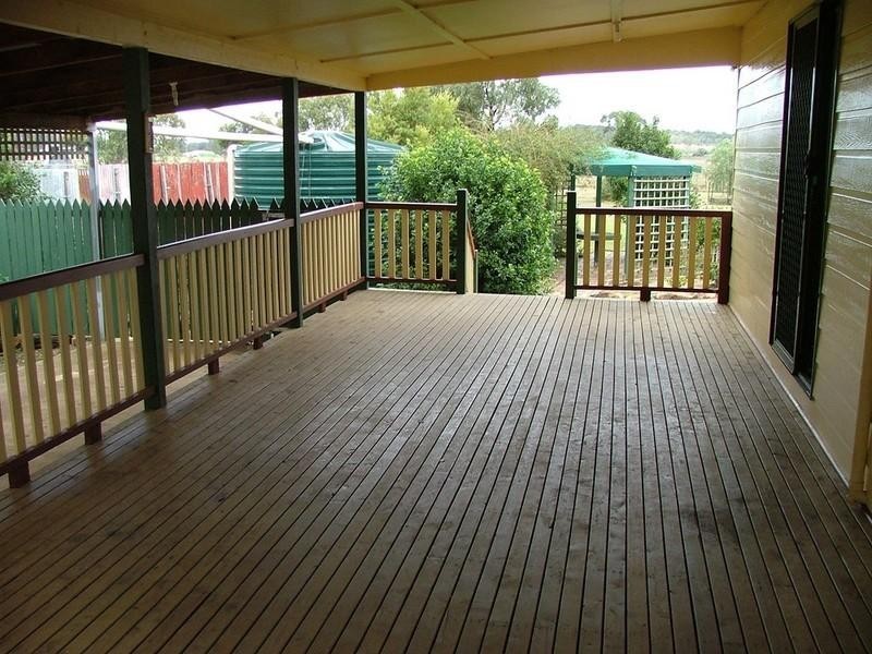 24 Harth Street, Goombungee QLD 4354