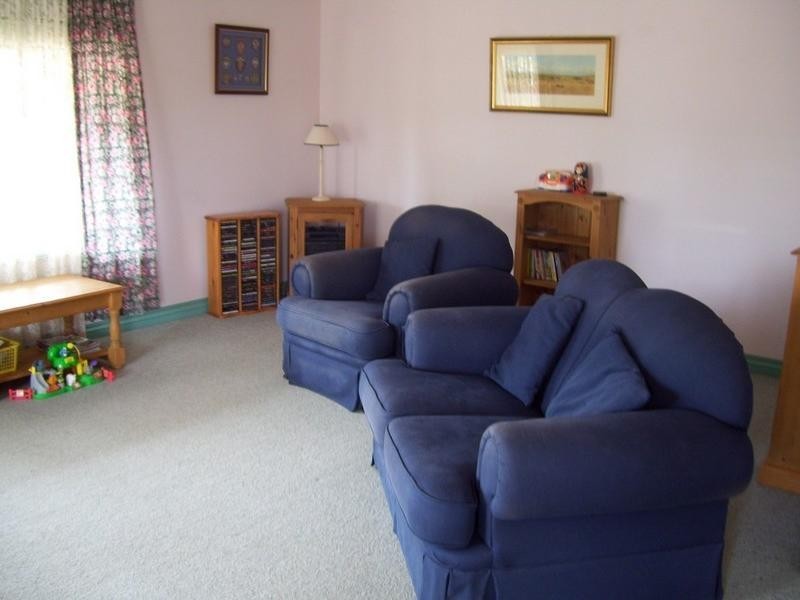 24 Harth Street, Goombungee QLD 4354