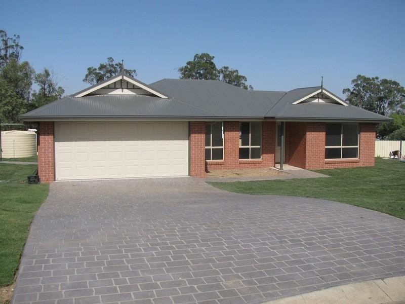 5 Jackson Court, Crows Nest QLD 4355