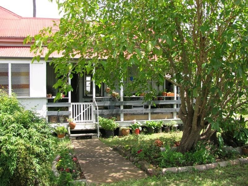 14 Creek Street, Crows Nest QLD 4355