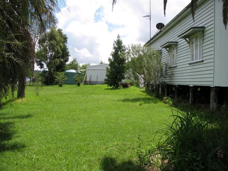 14 Creek Street, Crows Nest QLD 4355