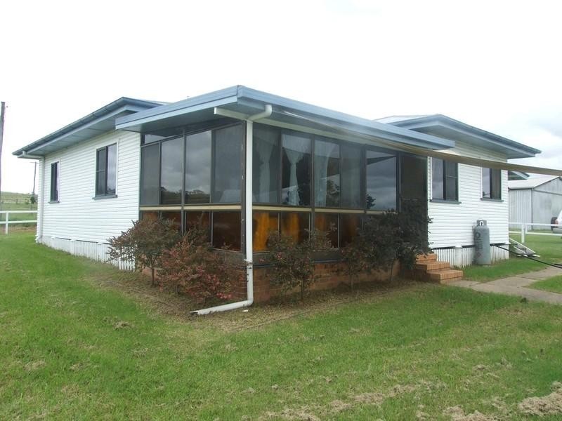 5758 New England Highway, Crows Nest QLD 4355