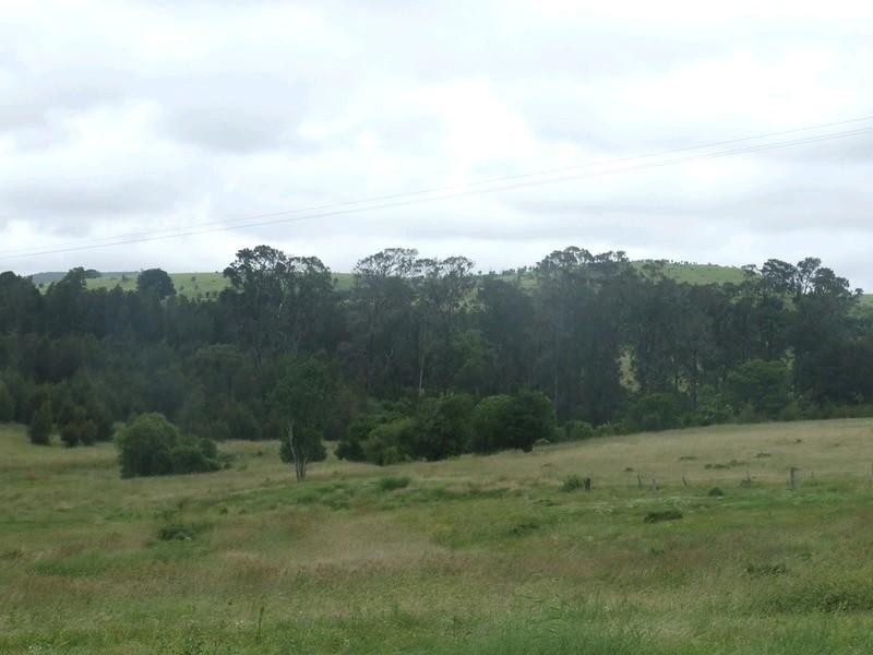 5758 New England Highway, Crows Nest QLD 4355