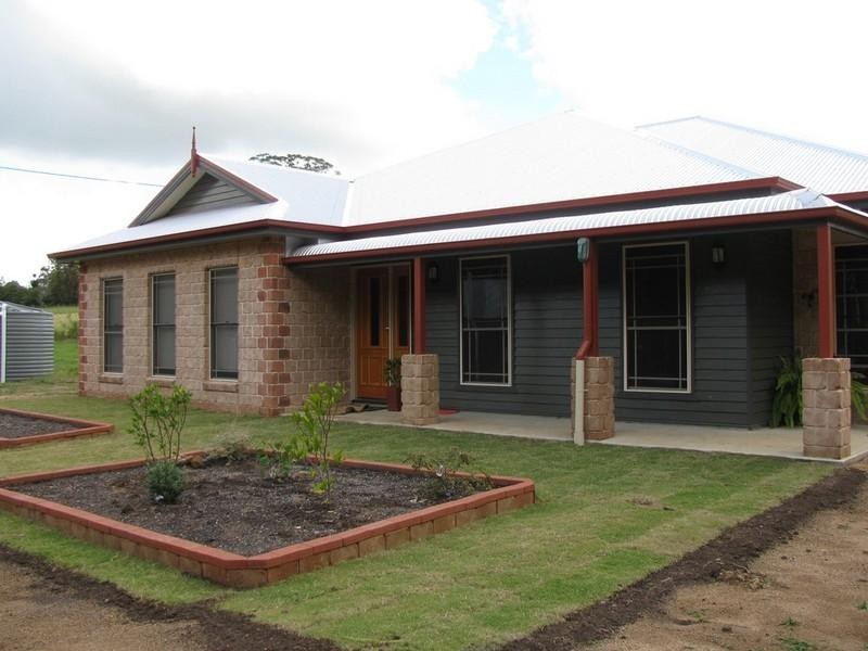 9 Barkers Lane, Crows Nest QLD 4355